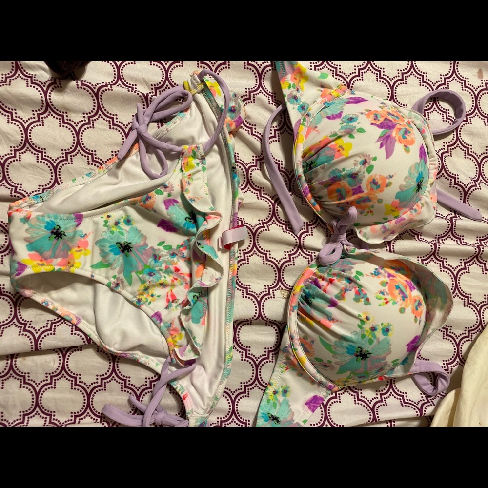 Victoria secret bathing suit👙